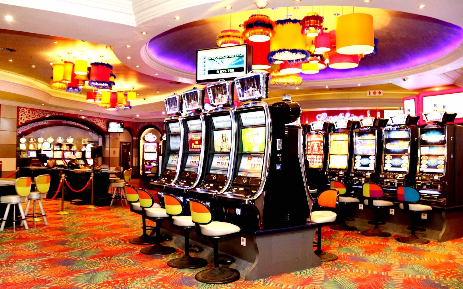 Slot Makinelerinde Stratejik Düşünce: Kazanma Potansiyelinizi Artırın